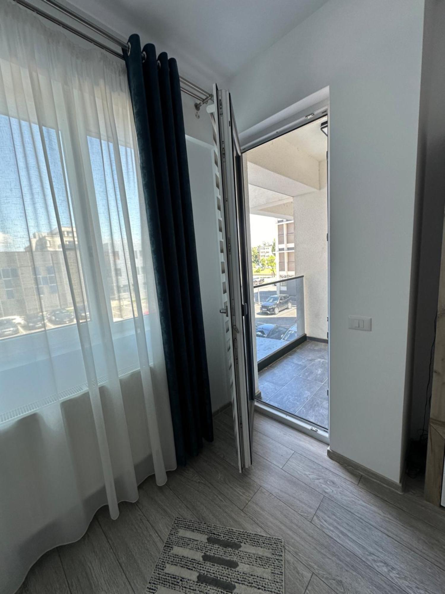 Renting Solutions Studio Яссы Экстерьер фото